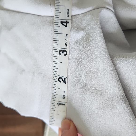 Aritzia Babaton Silver Gray Shorts - Picture 5 of 5